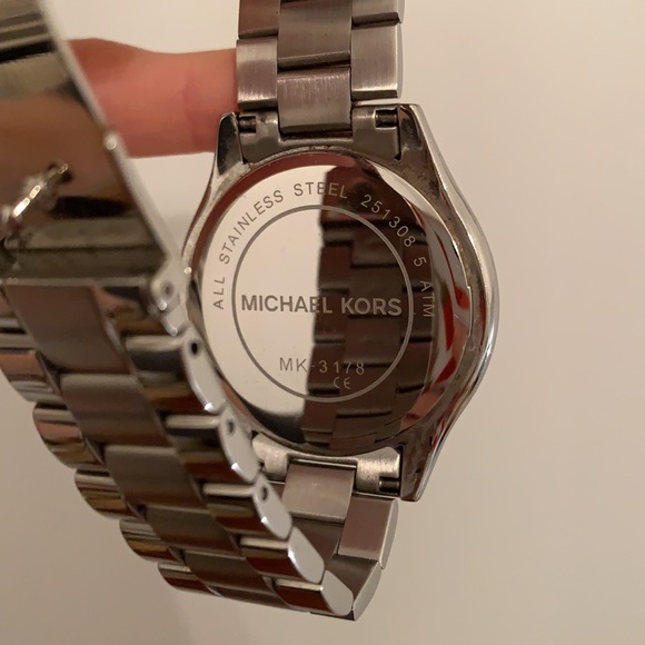 Michael Kors Slim Runway Silver-Tone Watch - Picture 5 of 5